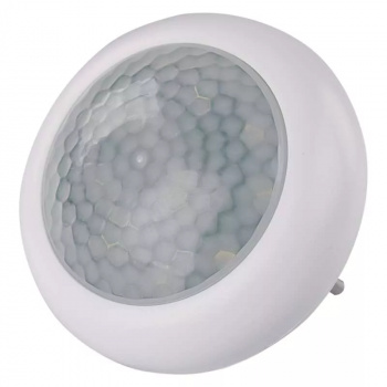 LED nočné svetlo s pohybovým čidlom do zásuvky
